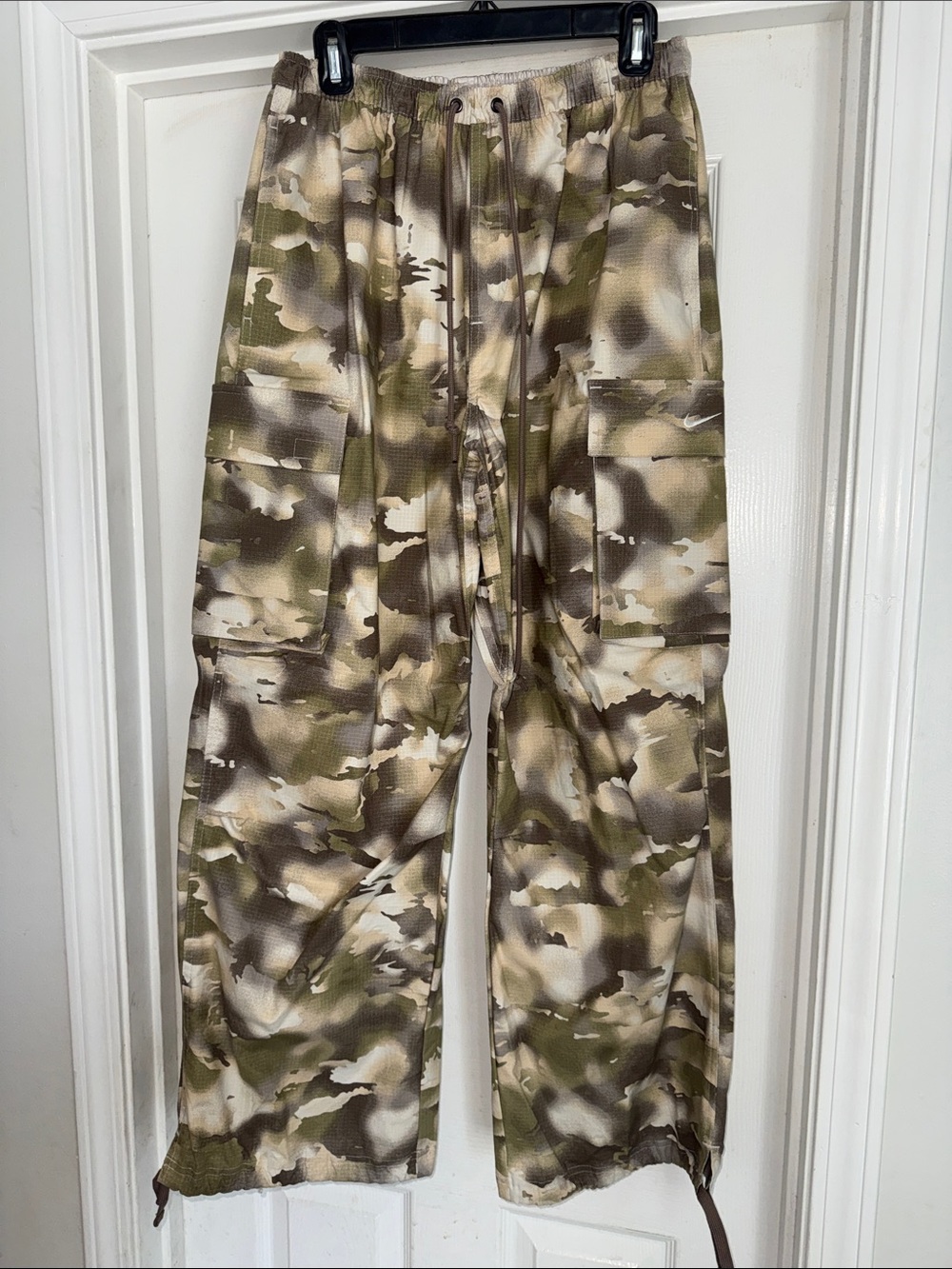 Nike Women's Olive/Tan Camo Wide Leg Cargo Pants